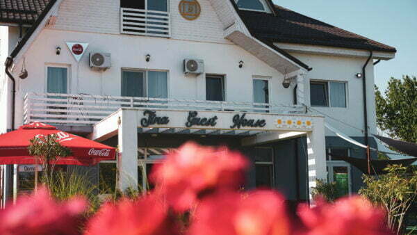 Turism pescăresc - Tina's Guest House