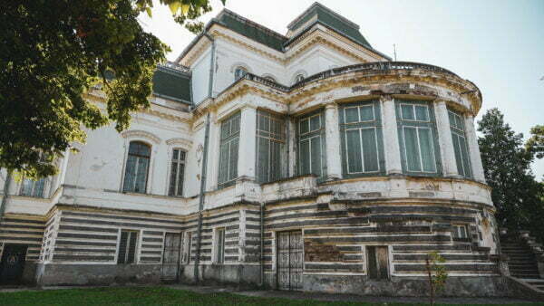 Turism pescăresc - Palatul Marincu